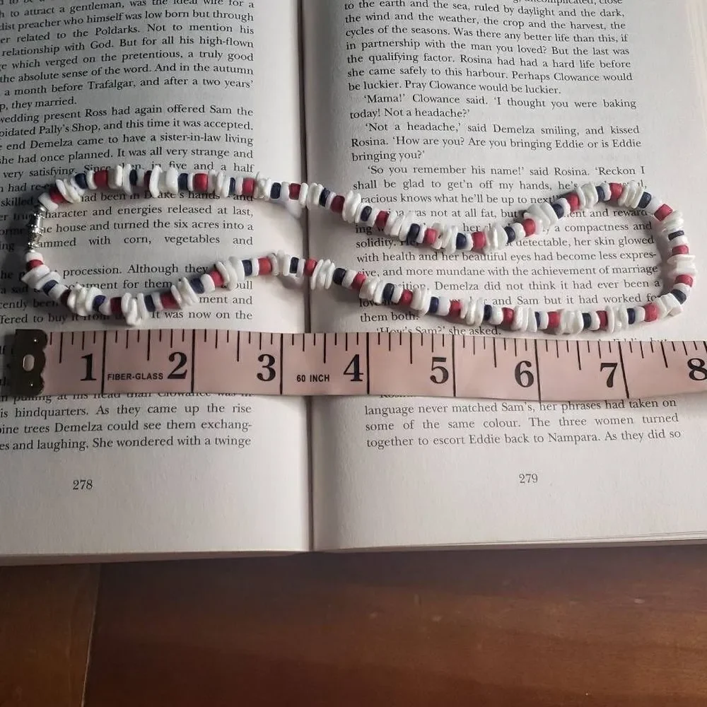 Red, White, and Blue Shell/Wood Beach Necklace‎